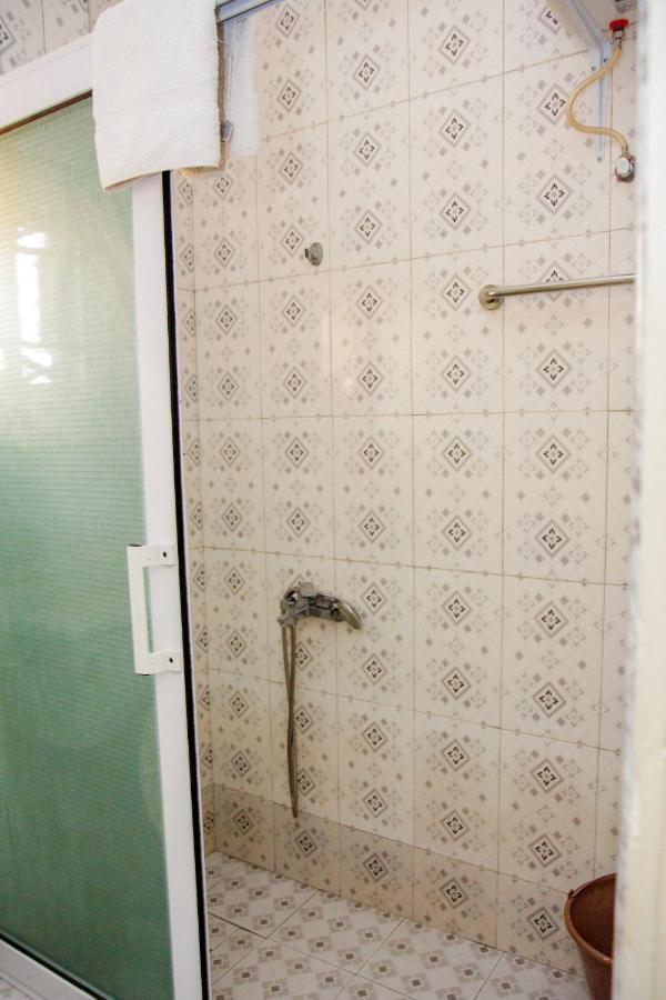 Hilton View Hotel Ogbodjo Екстериор снимка